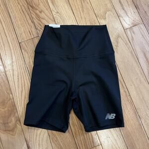 New Balance Women’s Black High Rise Activewear Shorts Size S 6” Harmony Short